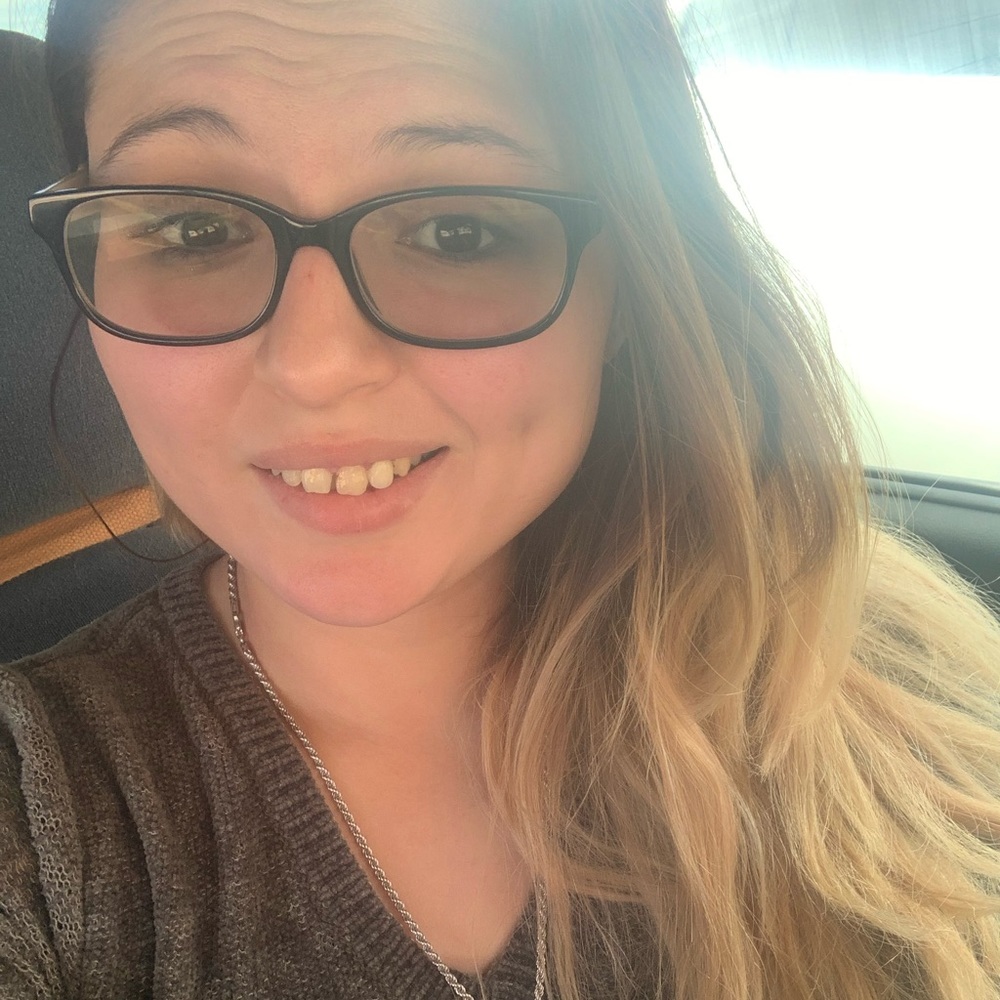 Meet your Posher, Anna